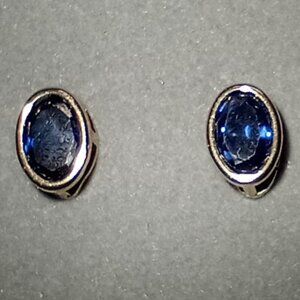 14Kt Yellow Gold 2.85ctw Genuine Sapphire Stud Post Earrings
